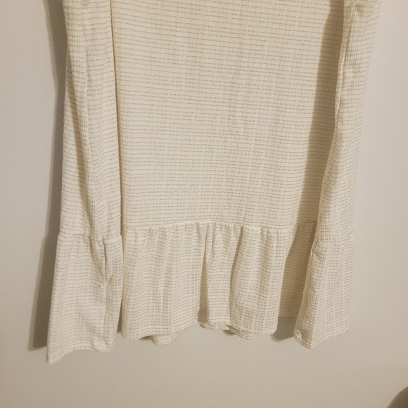 W5 | Women's White and Gold Metallic Sleeveless Ruffle Peplum Top (Size XL) - Picture 11 of 14